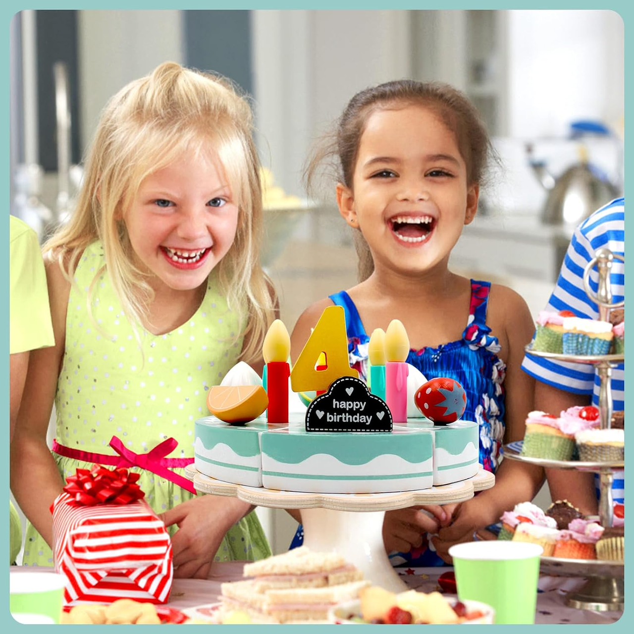 TinyChef – Éducatif et amusant – Set de cuisine en bois avec gâteau et accessoires