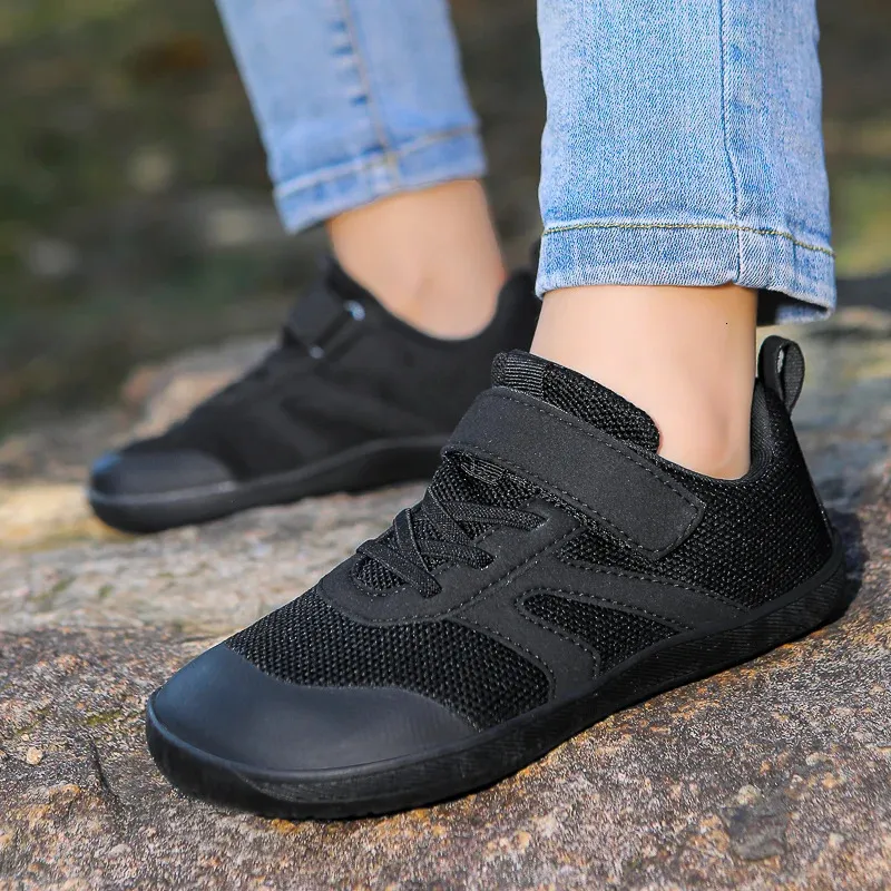 RunCoast – Fraîcheur et souplesse – Chaussures antidérapantes Barefoot pour enfants