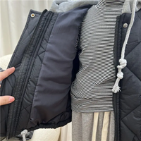 Thumbnail for CozyShield – Chaud et robuste – Veste à capuche matelassée