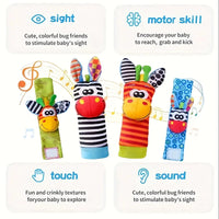 Thumbnail for Wrist Rattle and Socks – Motricité et jeu – Hochets pour bébés (lot de 4)