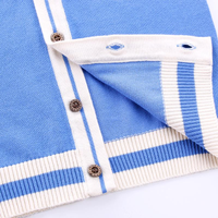 Thumbnail for CozziWear – Chaud et tendance – Cardigan tricoté avec des oursons