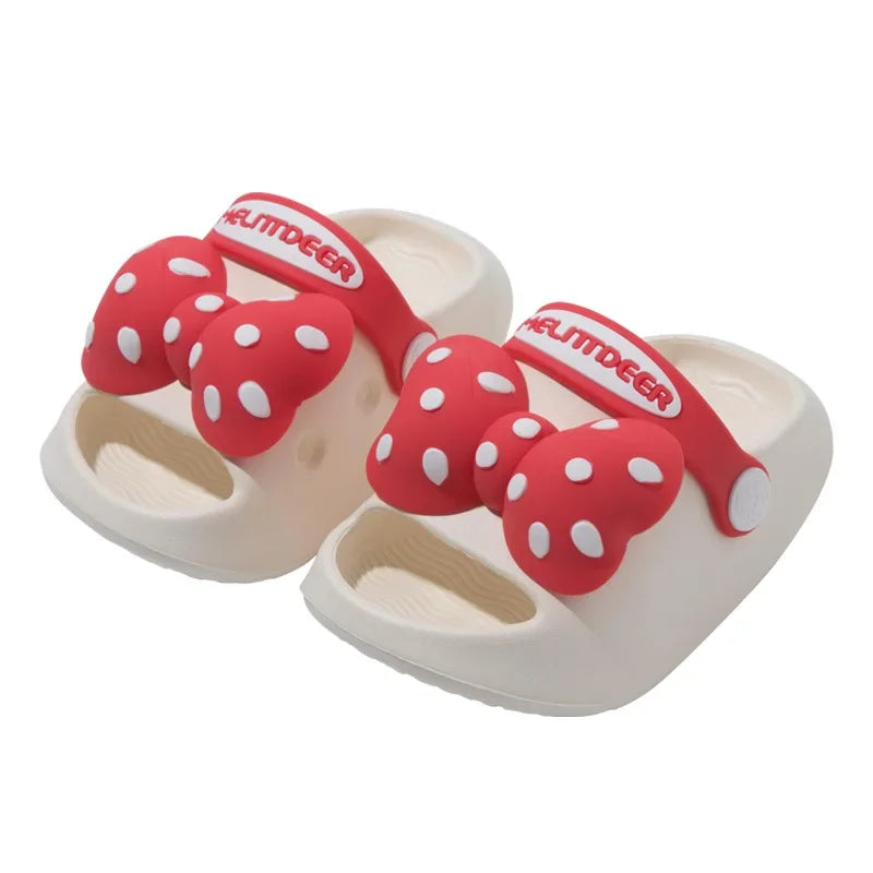 Mini Fashion – Gaieté et sécurité – Chaussons de plage à pois