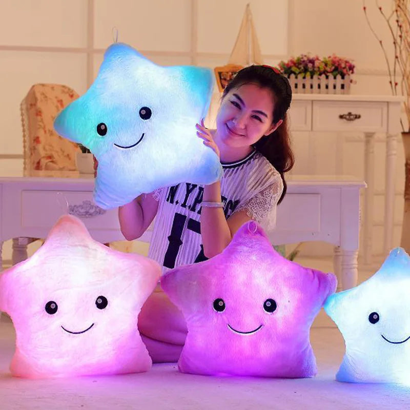 Glow Star Pillow™ – Les étoiles s'amusent au lit - Oreiller câlin lumineux