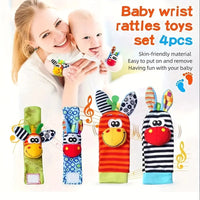 Thumbnail for Wrist Rattle and Socks – Motricité et jeu – Hochets pour bébés (lot de 4)
