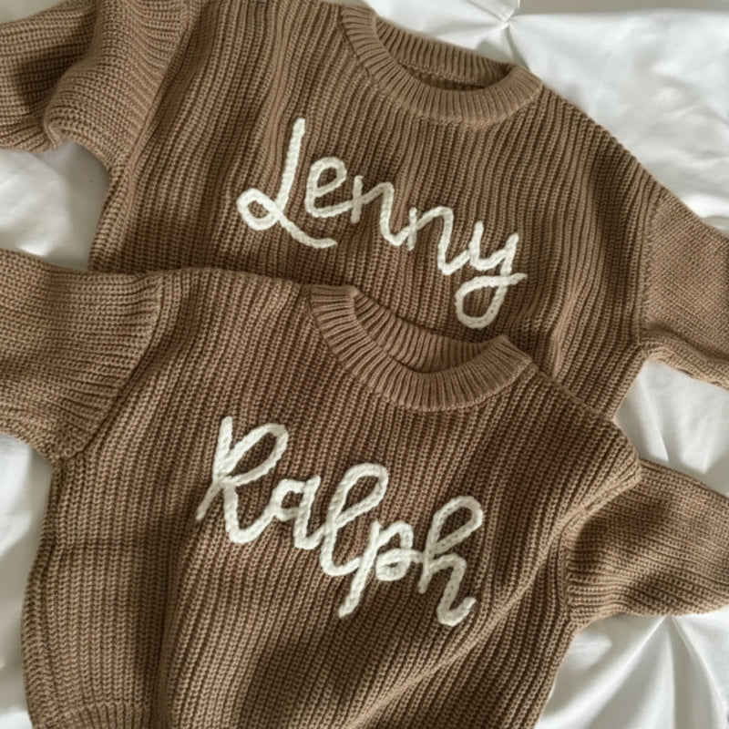 Personalized Baby Sweater – Unique et plein d'amour – Pull pour bébé brodé et personnalisé