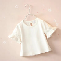 Thumbnail for Girls Trumpet Sleeve Top – Élégance et confort – Manches en dentelle